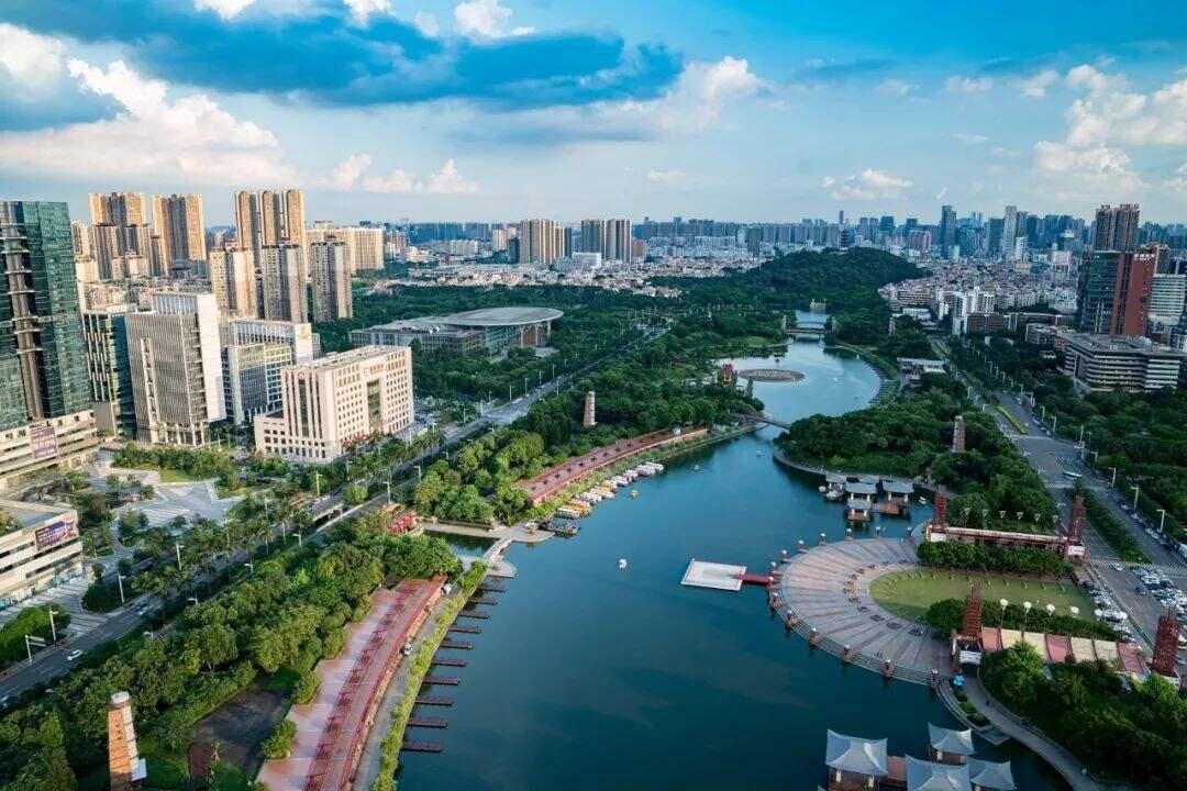 警惕偽假宣傳，正確理解2025澳門掛牌正版掛牌及免費(fèi)資本車信息